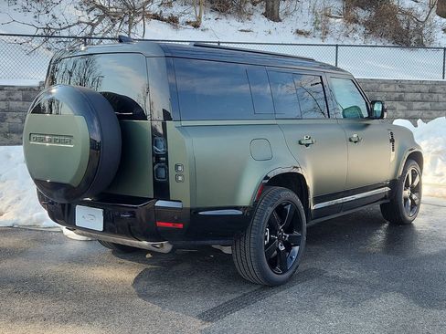 Used 2026 Land Rover Defender 130 X-Dynamic SE image 2