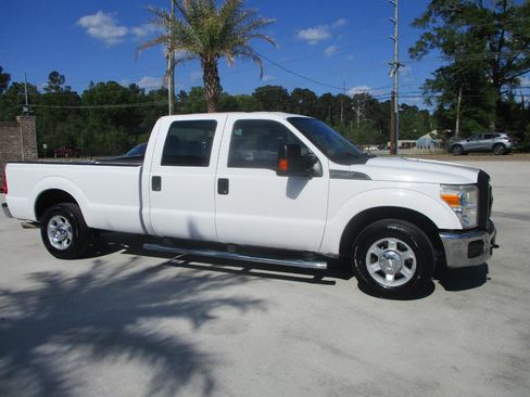 Used 2014 Ford F250 XL w/ Power Equipment Group image 19