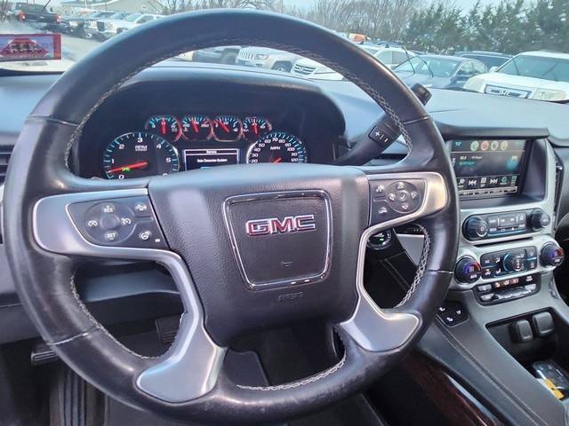 Used 2017 GMC Yukon SLT AWD/4WD image 11