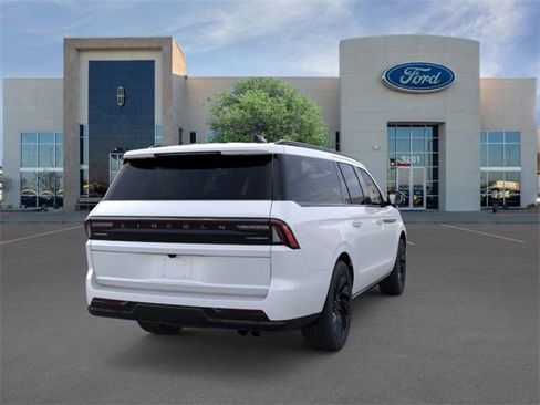 New 2025 Lincoln Navigator L Reserve w/ Jet Appearance Package image 8