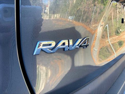 Used 2023 Toyota RAV4 LE FWD image 28