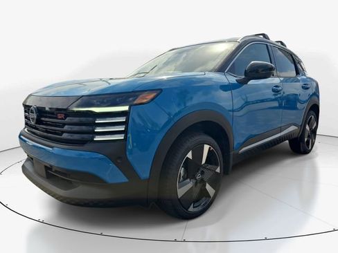 New 2026 Nissan Kicks SR FWD image 4