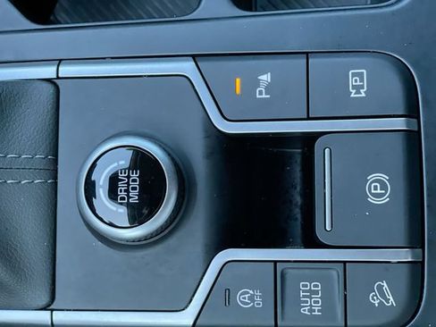 Used 2026 Kia Sorento S FWD image 24