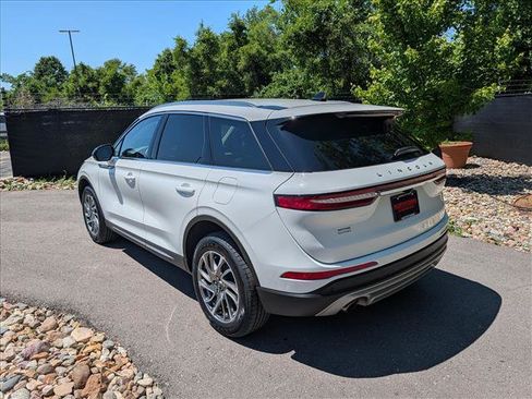 Certified 2022 Lincoln Corsair AWD w/ Equipment Group 101A image 3