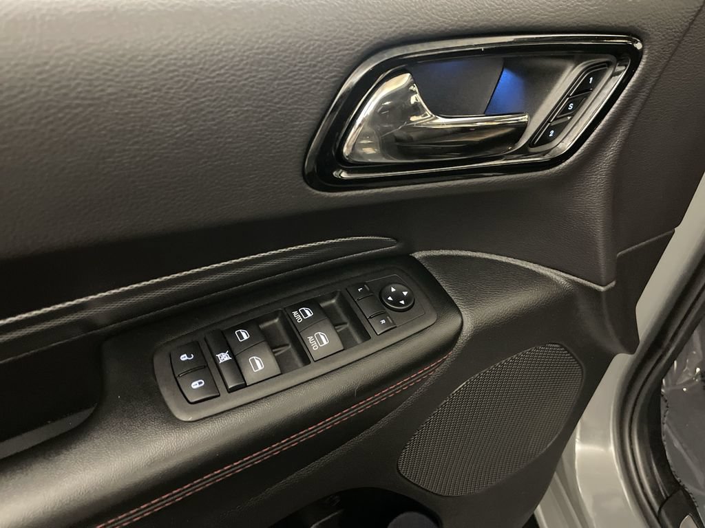 Used 2025 Dodge Durango GT AWD/4WD image 18