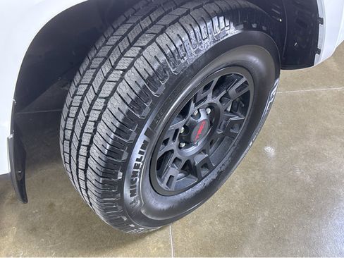 Used 2023 Toyota 4Runner TRD Off-Road image 14