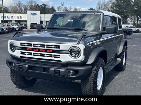New 2026 Ford Bronco Heritage Edition image 3