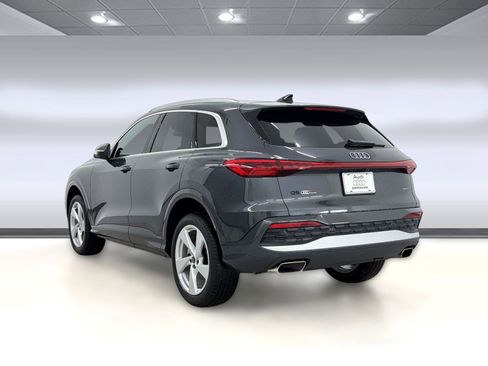 New 2025 Audi Q5 Premium Plus image 3