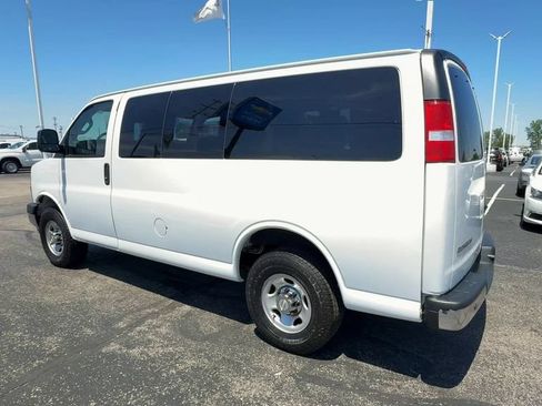 Used 2022 Chevrolet Express 2500 LS w/ Driver Convenience Package RWD image 6
