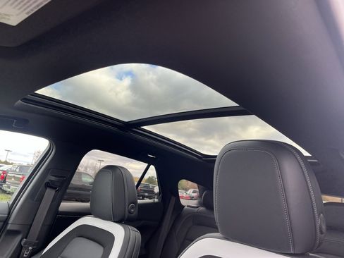 New 2026 Chevrolet Blazer EV LT image 21