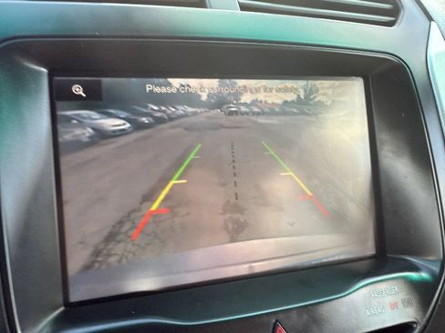 Used 2014 Ford Explorer XLT w/ Equipment Group 201A FWD image 6