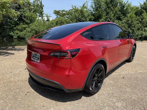 Used 2020 Tesla Model Y Long Range AWD/4WD image 3