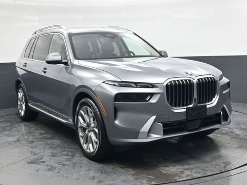 Used 2024 BMW X7 xDrive40i AWD/4WD image 2