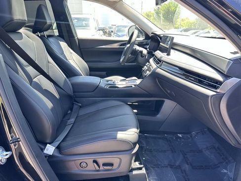 Certified 2026 INFINITI QX60 Luxe w/ Cargo Package AWD/4WD image 41