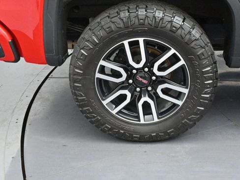 Used 2021 GMC Sierra 1500 AT4 w/ Technology Package AWD/4WD image 36
