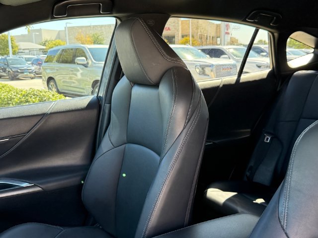 Used 2023 Toyota Venza XLE AWD/4WD image 14