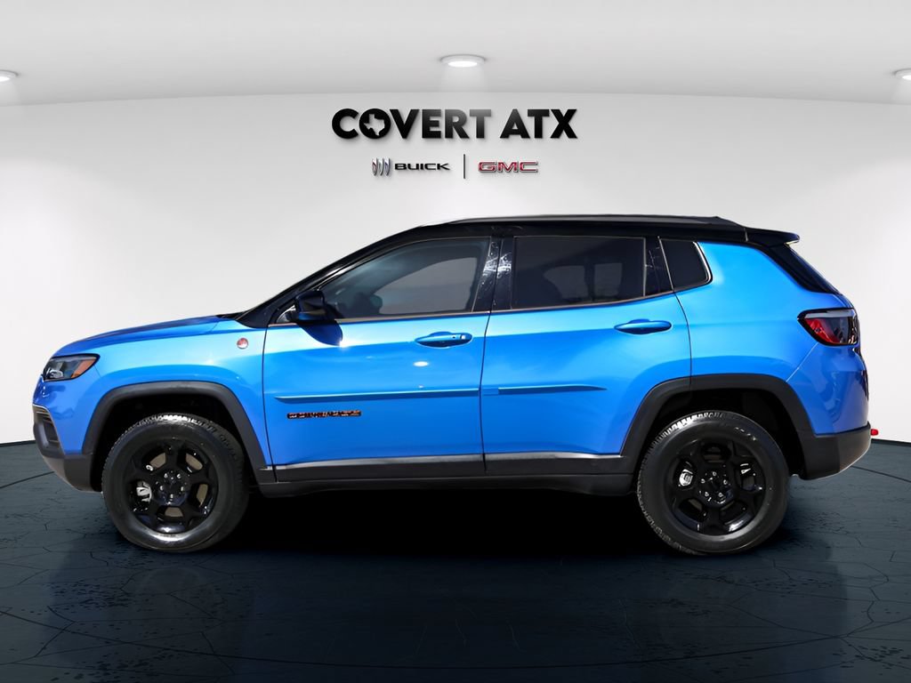 Used 2023 Jeep Compass Trailhawk w/ Trailhawk Convenience Group AWD/4WD image 5