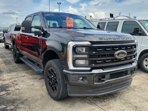 Used 2024 Ford F250 XLT w/ Black Appearance Package AWD/4WD image 6