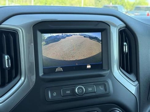 Used 2021 Chevrolet Silverado 1500 Custom AWD/4WD image 25