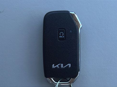 Certified 2022 Kia Telluride SX w/ SX Prestige Package AWD/4WD image 25