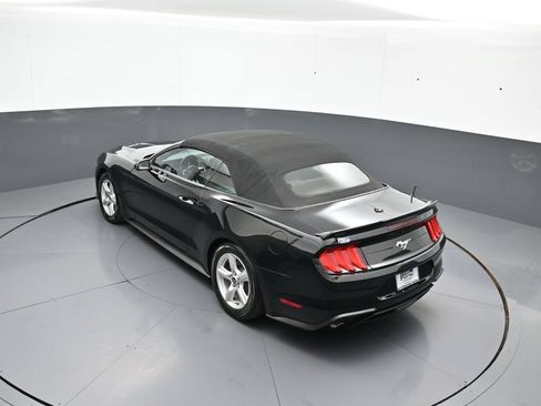 Used 2019 Ford Mustang Convertible RWD image 41