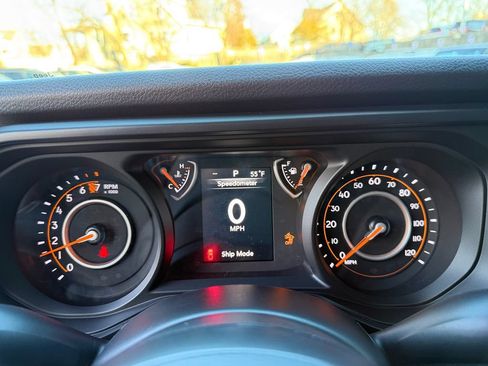New 2026 Jeep Gladiator Sport AWD/4WD image 19