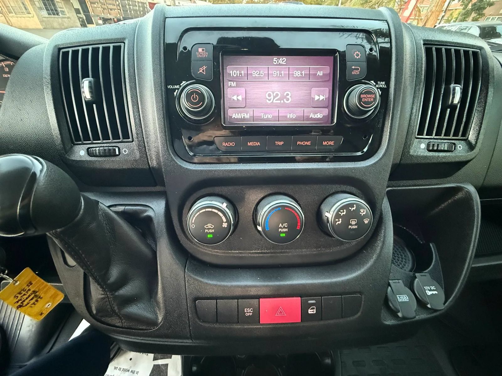 Used 2021 RAM ProMaster 2500 w/ Interior LED Lighting Group FWD image 23