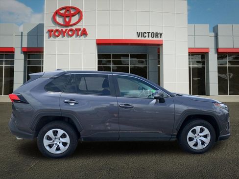 Used 2024 Toyota RAV4 LE AWD/4WD image 2