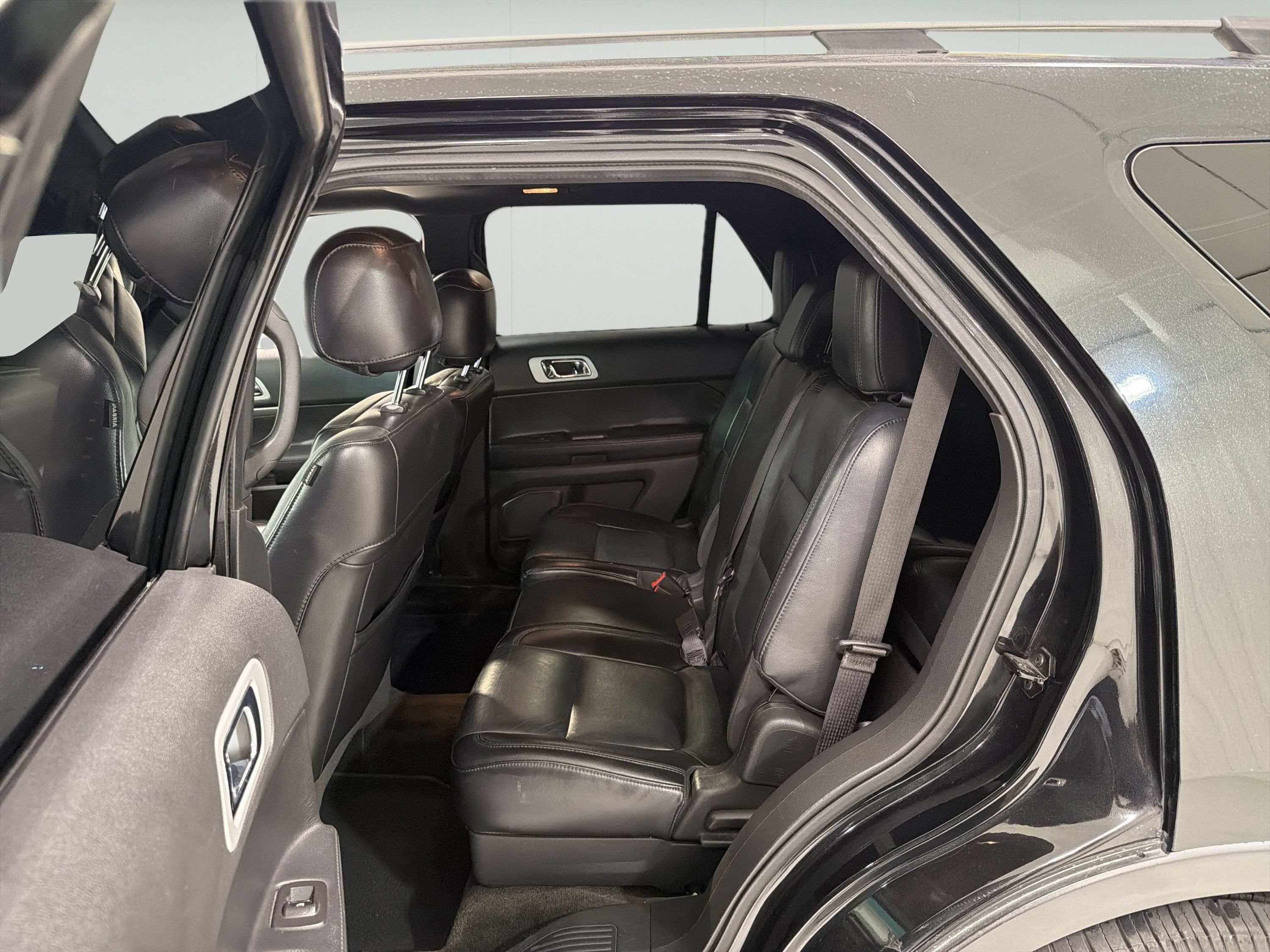 Used 2013 Ford Explorer XLT FWD image 12