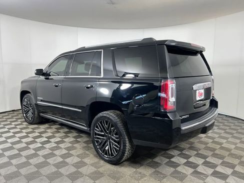 Used 2017 GMC Yukon Denali image 4