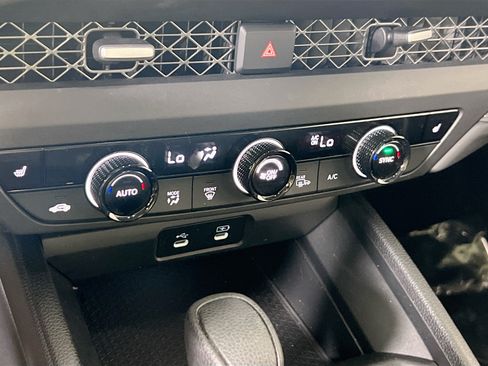 Used 2023 Honda Accord EX image 15