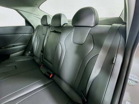 New 2026 Hyundai Elantra Limited image 25