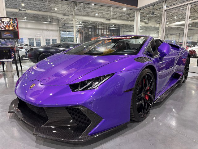 Used 2017 Lamborghini Huracan LP 610-4 AWD/4WD image 27