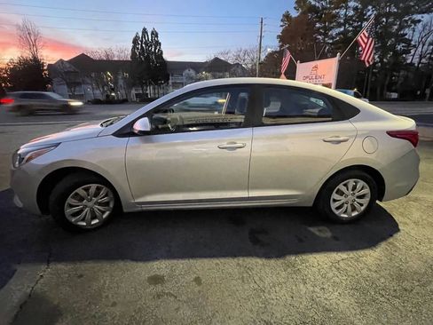 Used 2018 Hyundai Accent SE image 5