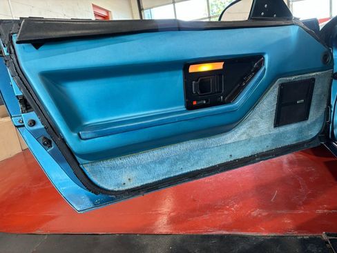 Used 1987 Chevrolet Corvette Convertible image 22