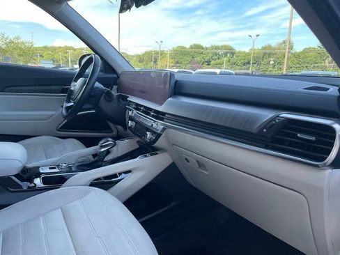 Used 2023 Kia Telluride SX Prestige AWD/4WD image 32