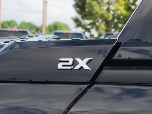 New 2026 GMC Hummer EV SUV w/ LPO, Dark Essentials Package AWD/4WD image 13