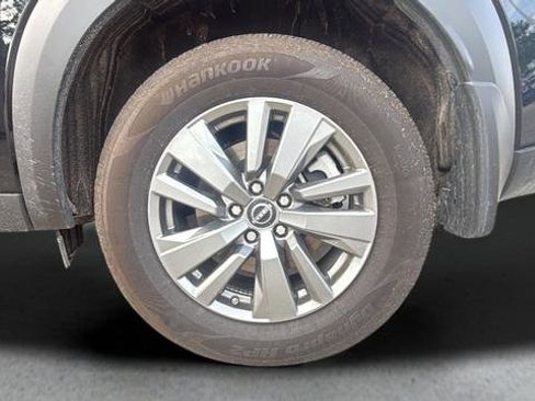 Used 2025 Nissan Pathfinder S AWD/4WD image 30