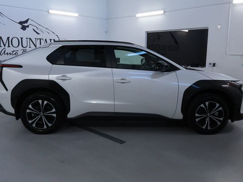 Used 2024 Toyota bZ4X XLE image 8