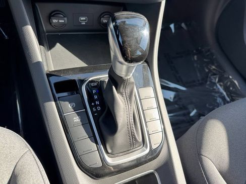 Used 2022 Hyundai Ioniq Blue FWD image 25