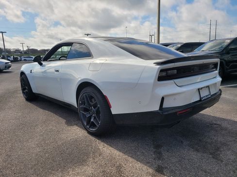 New 2026 Dodge Charger Scat Pack w/ Blacktop Package image 8