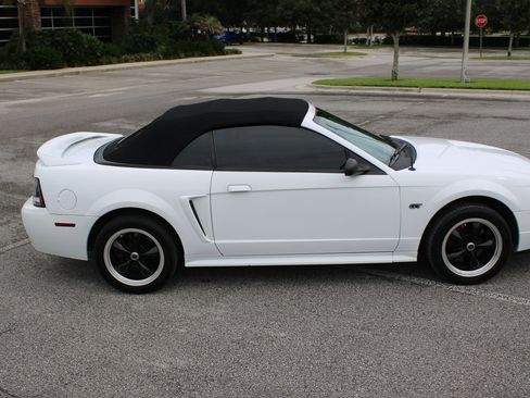 Used 2000 Ford Mustang GT RWD image 39