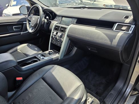 Used 2019 Land Rover Discovery Sport SE AWD/4WD image 8