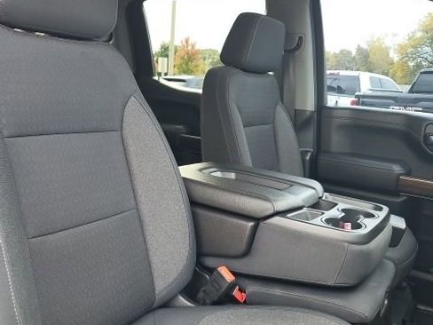 Used 2019 Chevrolet Silverado 1500 LT Trail Boss image 16