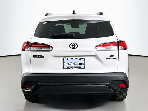 Used 2025 Toyota Corolla Cross AWD Hybrid image 6