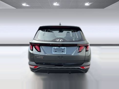 Used 2022 Hyundai Tucson SE w/ Cargo Package FWD image 9