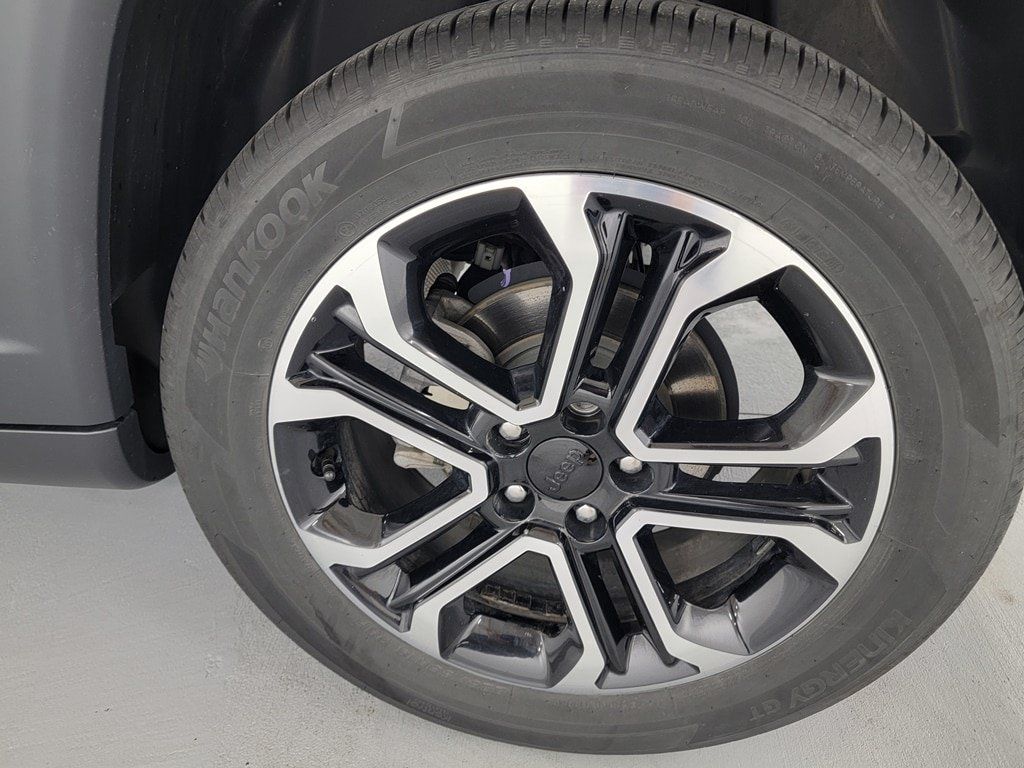 Used 2022 Jeep Compass Limited AWD/4WD image 10