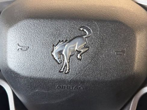 Used 2022 Ford Bronco Black Diamond image 5