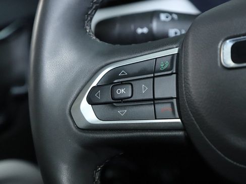 Used 2025 Jeep Compass Limited AWD/4WD image 22