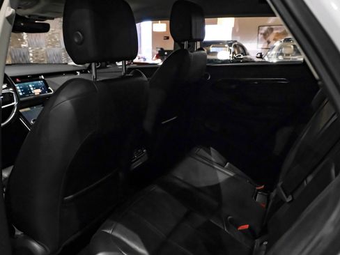 Used 2021 Land Rover Range Rover Evoque S image 36